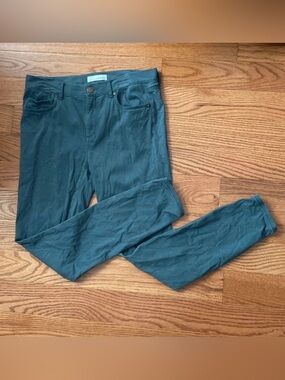 Loft Green Legging Jeans Size 27 / 4